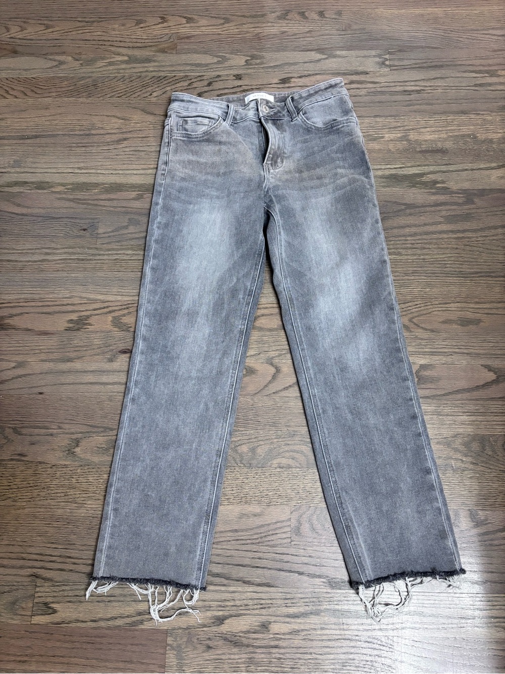VERVET Washed Gray Cropped Straight Jeans with Frayed Hem